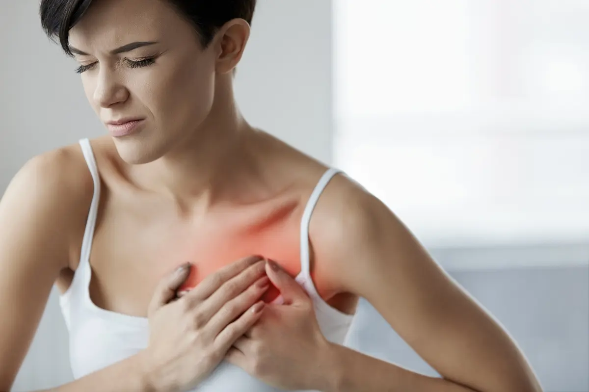 I sintomi delle malattie cardiache nelle donne sono diversi da quelli degli uomini: 6 segnali spesso ignorati